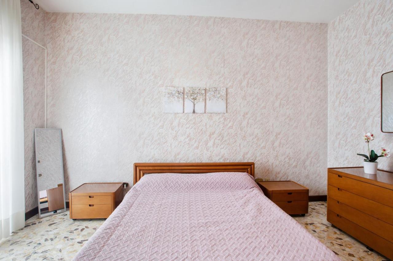 Pane & Pomodoro Beach Roomy Flat Барі Екстер'єр фото