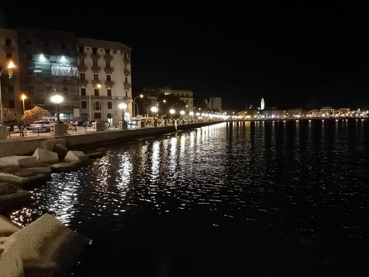 Pane & Pomodoro Beach Roomy Flat Барі Екстер'єр фото